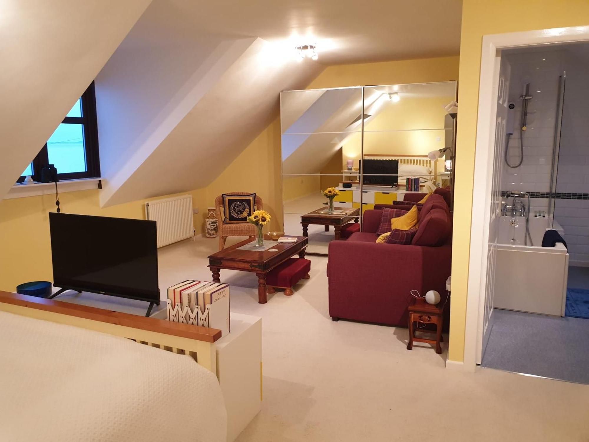 The Old Cornstore A Beautiful Suite Overlooking The Sea Drummore Buitenkant foto