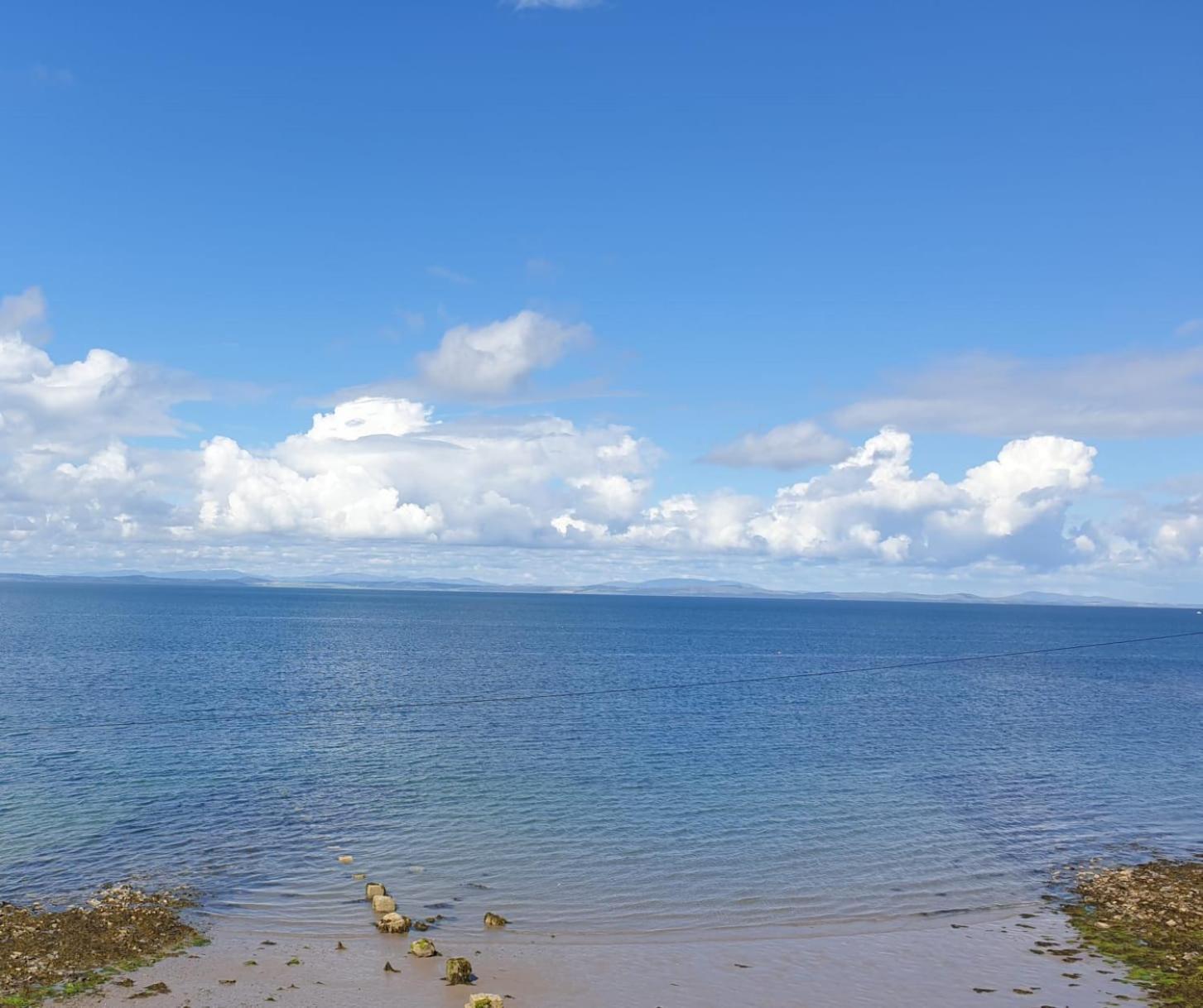 The Old Cornstore A Beautiful Suite Overlooking The Sea Drummore Buitenkant foto