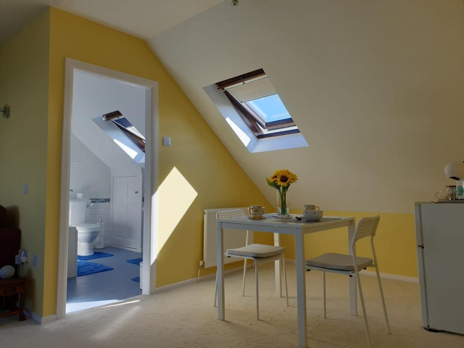The Old Cornstore A Beautiful Suite Overlooking The Sea Drummore Buitenkant foto