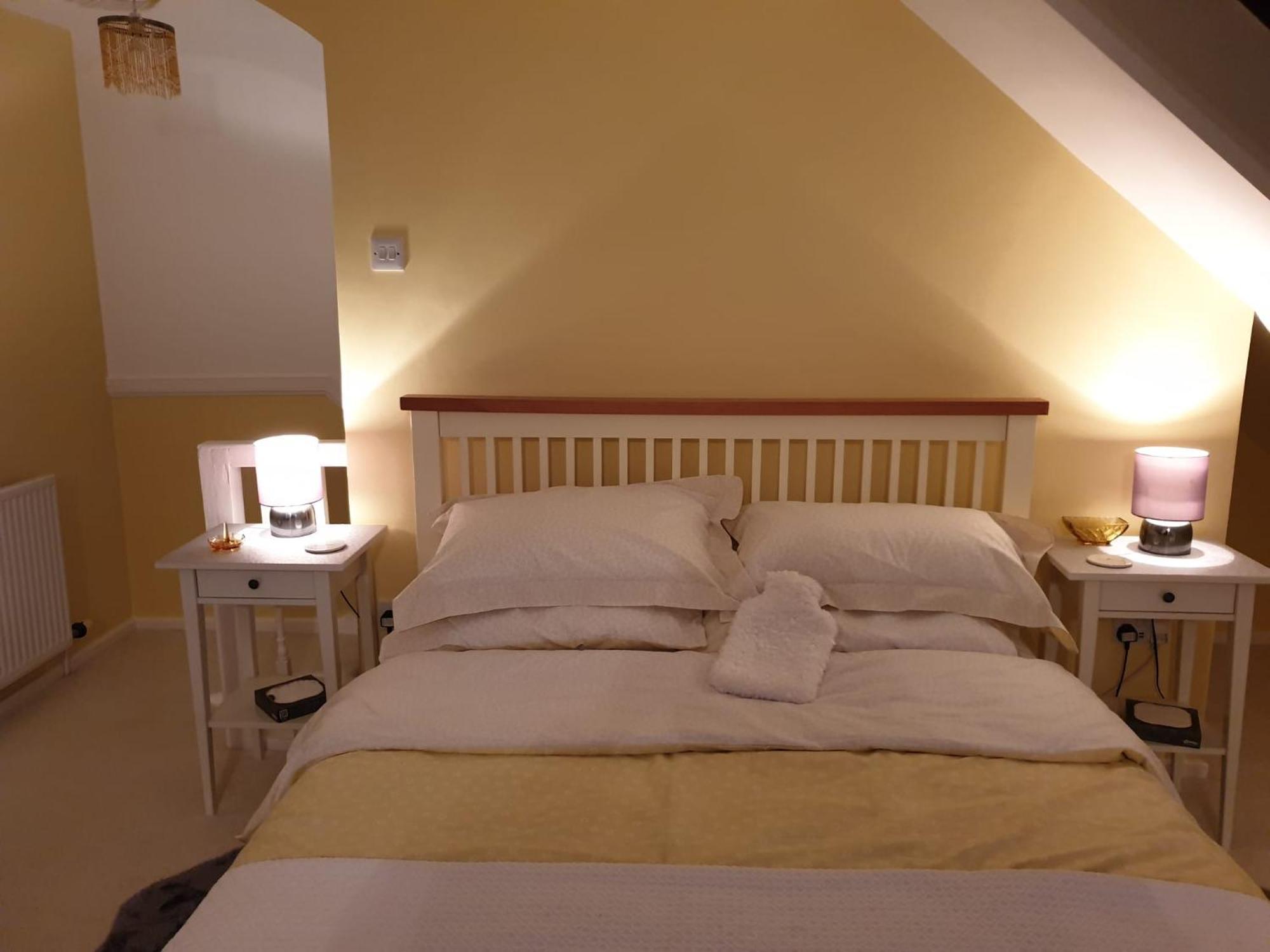 The Old Cornstore A Beautiful Suite Overlooking The Sea Drummore Buitenkant foto