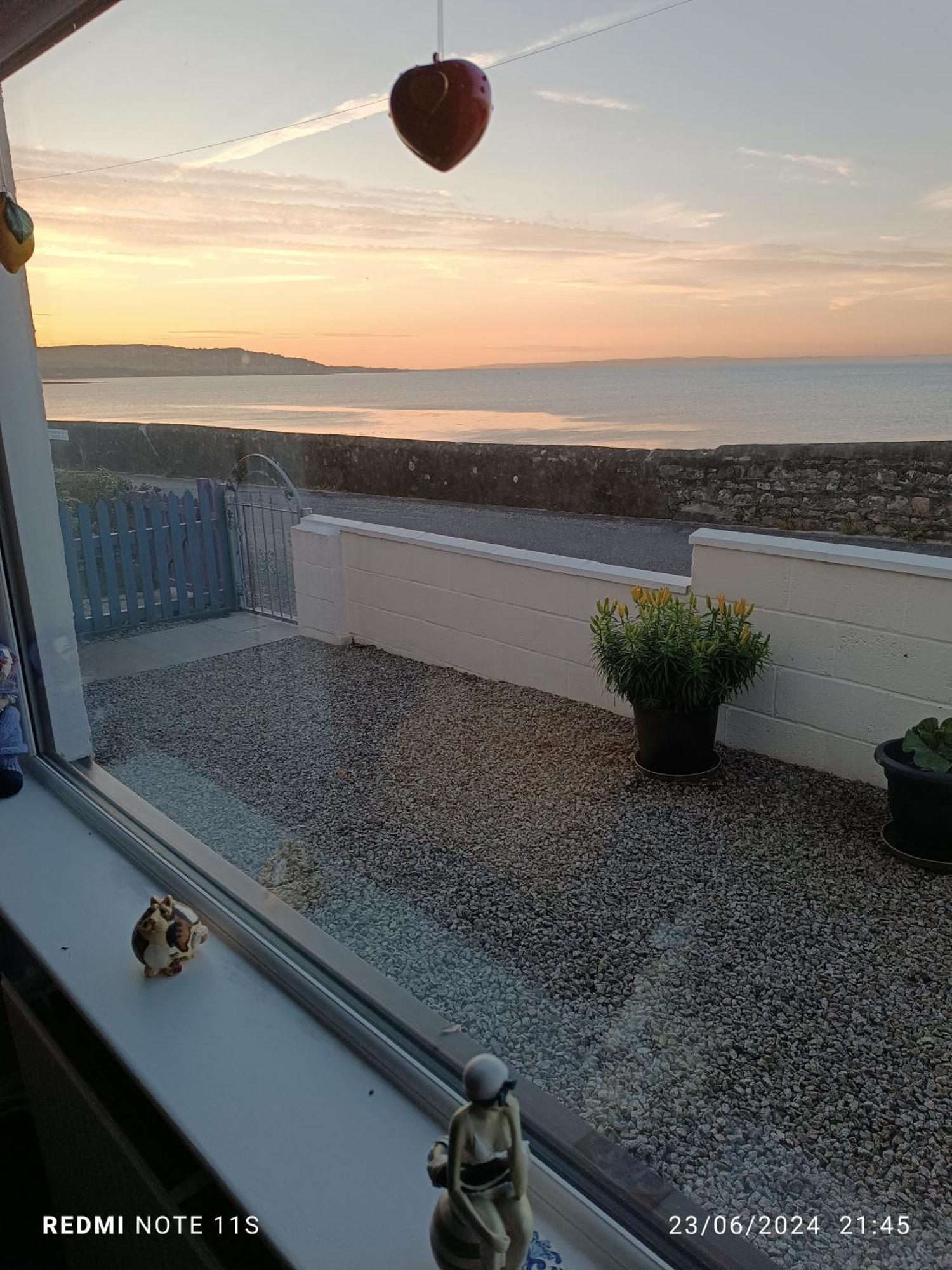 The Old Cornstore A Beautiful Suite Overlooking The Sea Drummore Buitenkant foto